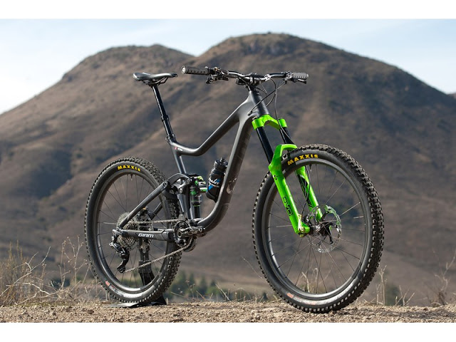 Giant Factory Off-Road Team Partners With DVO Suspension