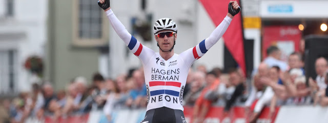 Chris Lawless signs for Team Sky