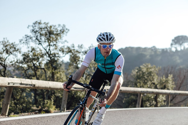 Podia Launches Spring Summer ’17 Apparel