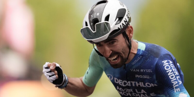 Valentin Paret-Peintre wins Stage 10 of the Giro d’Italia 2024
